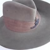 WW2 Slouch Hat, with provenance to a Captain in the Royal Artillery