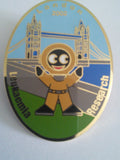 Golly pin badge 'The Lloyd Scott Collection' London, 2002